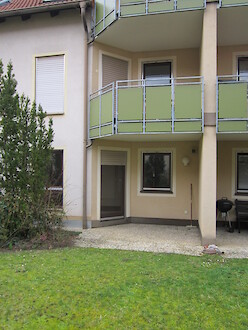 2-Zimmer Wohnung mit kleiner Terrasse in Alterlangen
